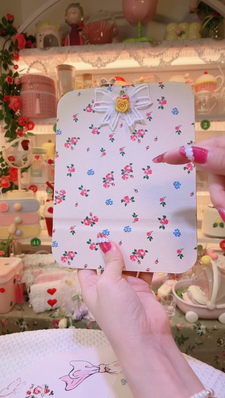 玫瑰花折叠镜中——手工制作品质好！