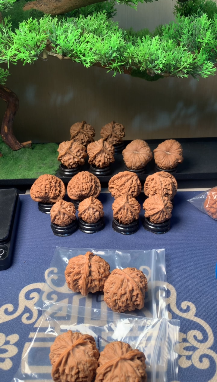 【闪购商品】文玩核桃把件42苹果园