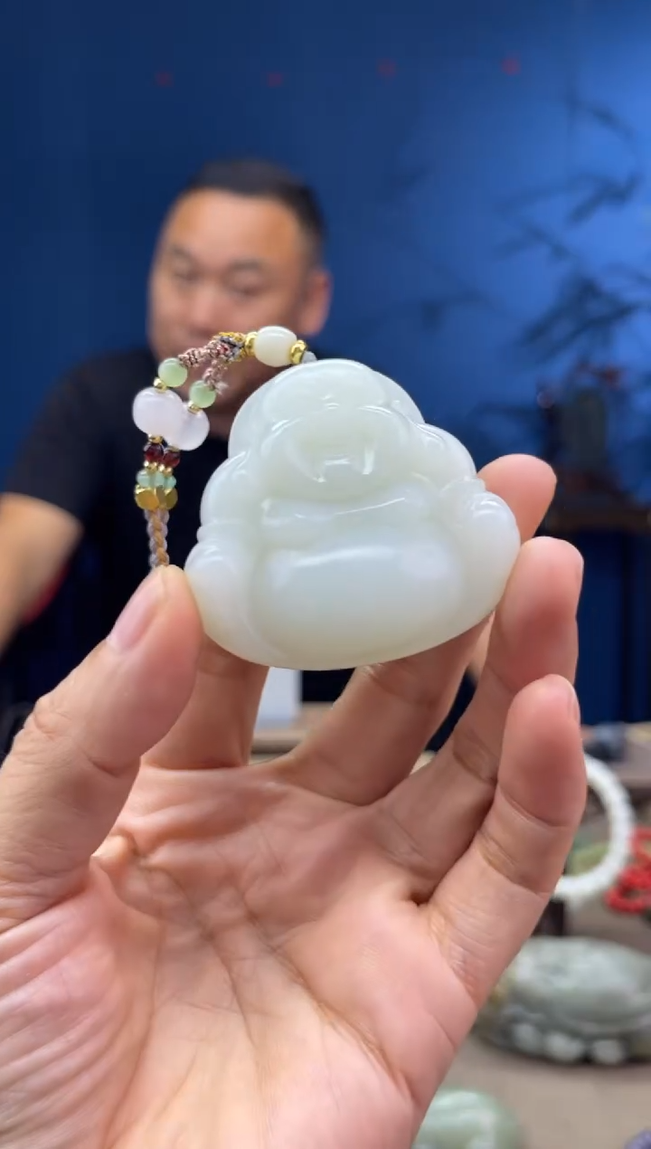 和田玉未镶嵌颈饰1