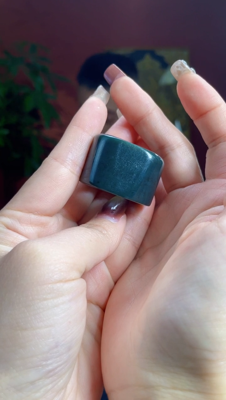 未镶嵌和田玉挂件扳指