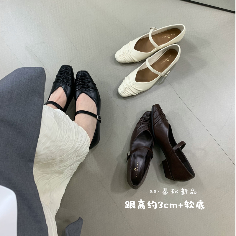 褶皱设计感法式粗跟高跟鞋女2025早春新款软底方头单鞋1122-3