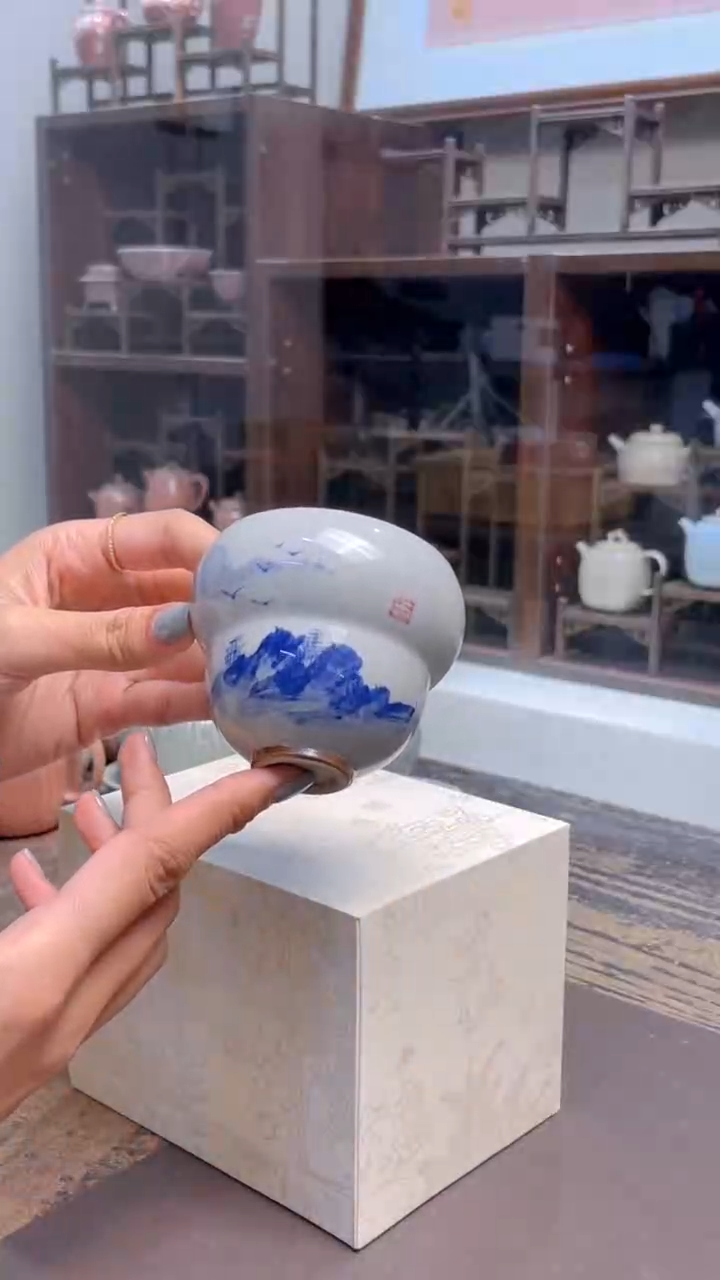 【闪购商品】手绘青花山水葫芦杯