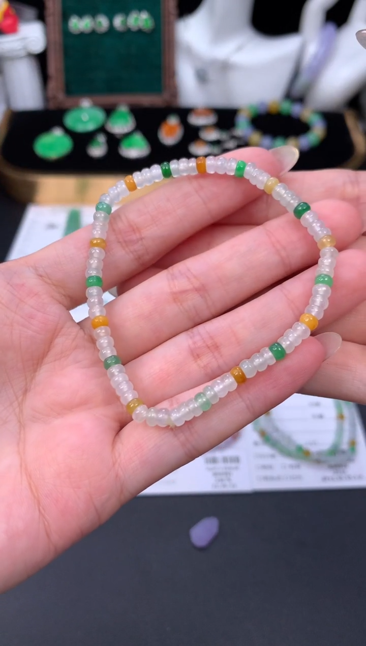 未镶嵌定制翡翠48小时鉴赏期 退货不扣服务费