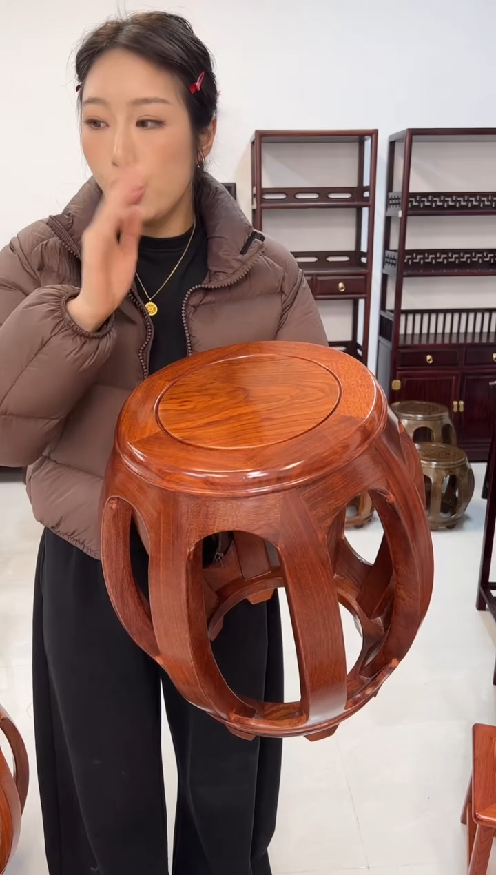 花梨木类家具4张亚花梨大号花梨色鼓凳