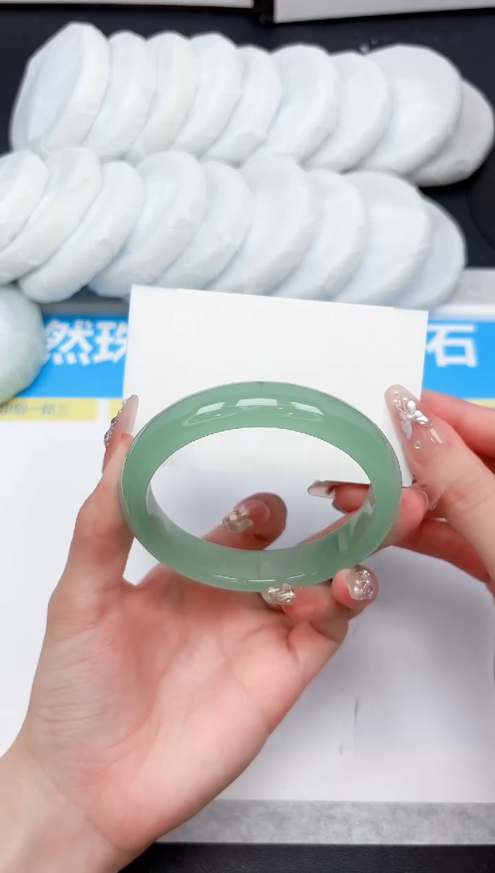 未镶嵌手镯石英质玉207-61.7