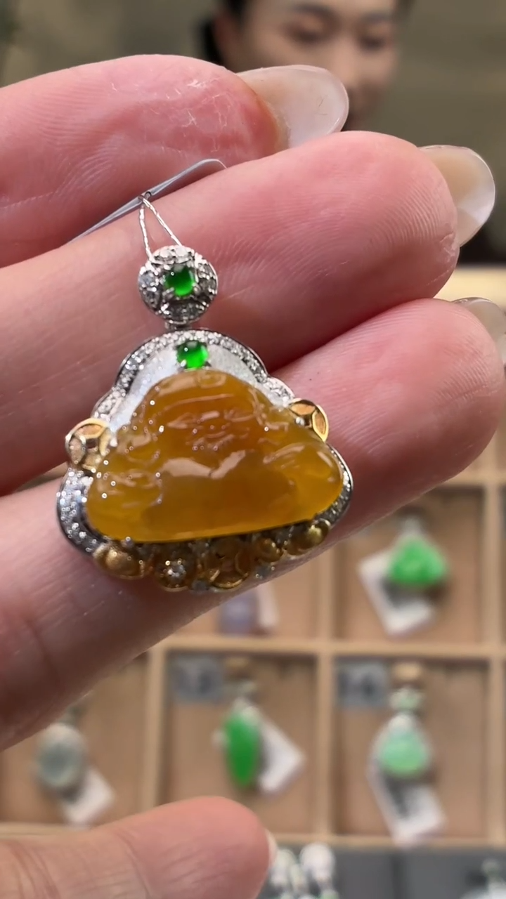 吊坠(不含链)18K金镶嵌翡翠财神