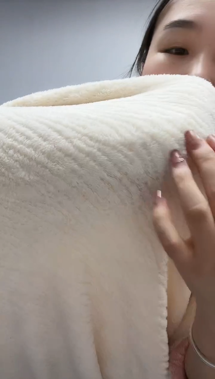 法兰绒1.8X2.8材质面料尺寸以主播介绍为准