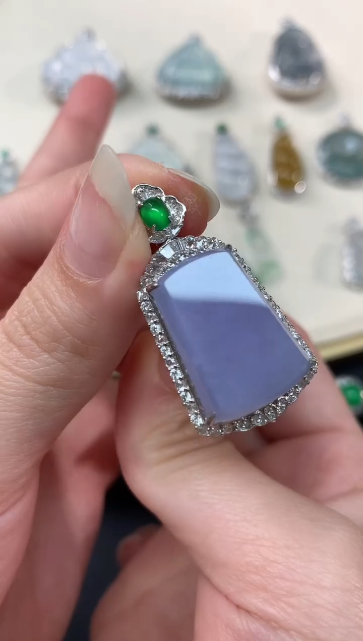 【闪购商品】翡翠吊坠(不含链)18K金镶嵌A98|19999