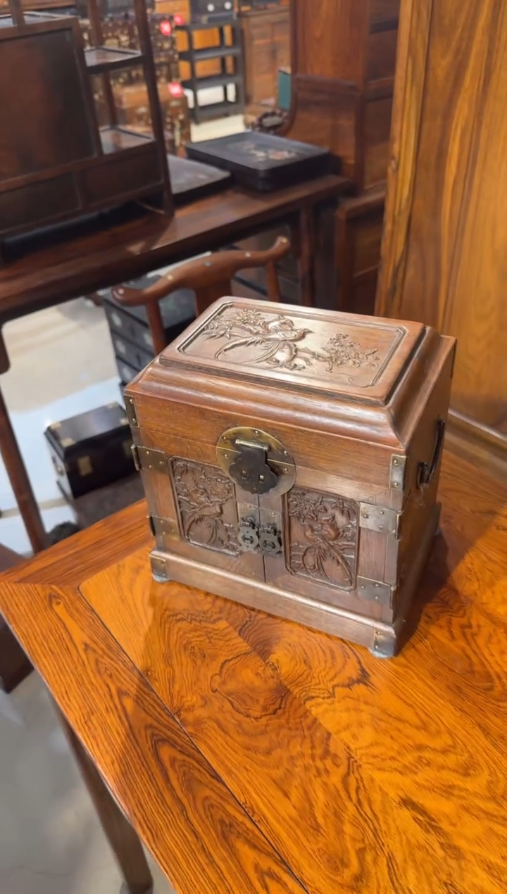 【闪购商品】木木艺花鸟官箱388.8888