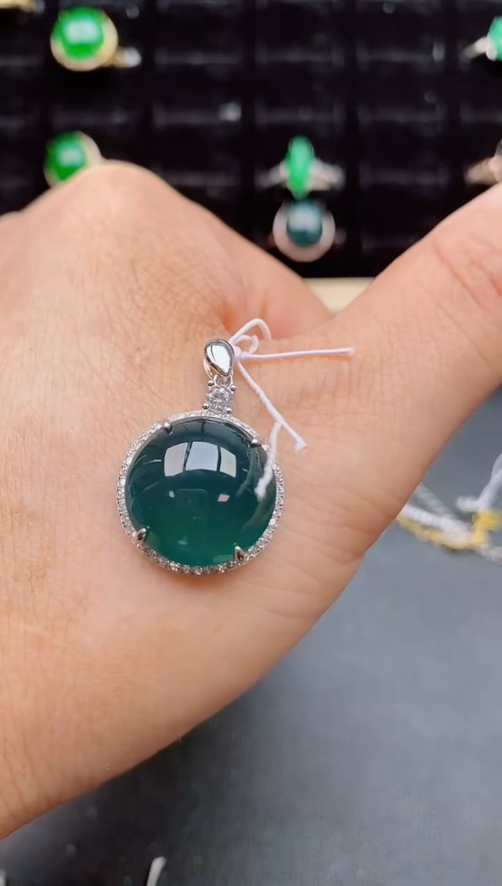 【闪购商品】翡翠吊坠(赠链)银S925镶嵌12321