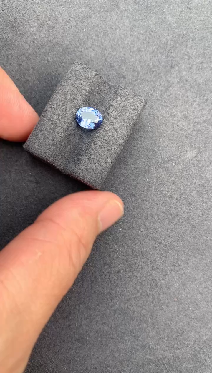 【闪购商品】蓝宝石裸石未镶嵌1.6ct无烧矢车菊