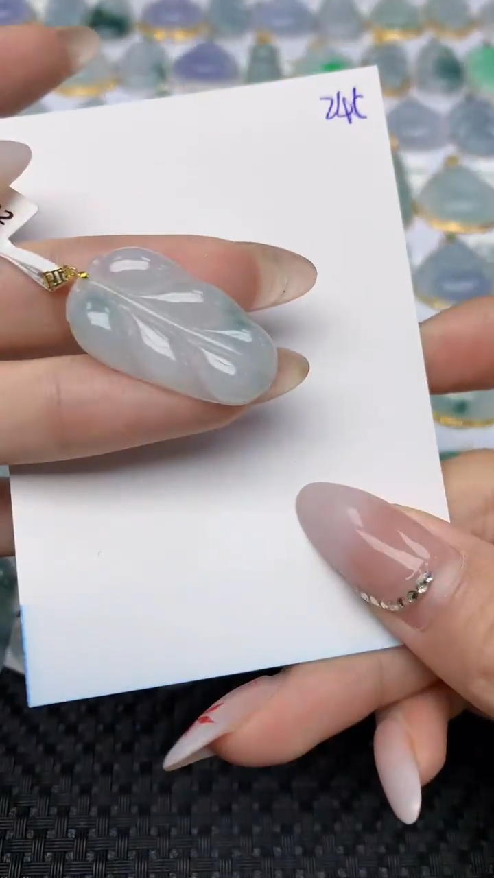 【闪购商品】翡翠颈饰18K金镶嵌 天然翡翠A货