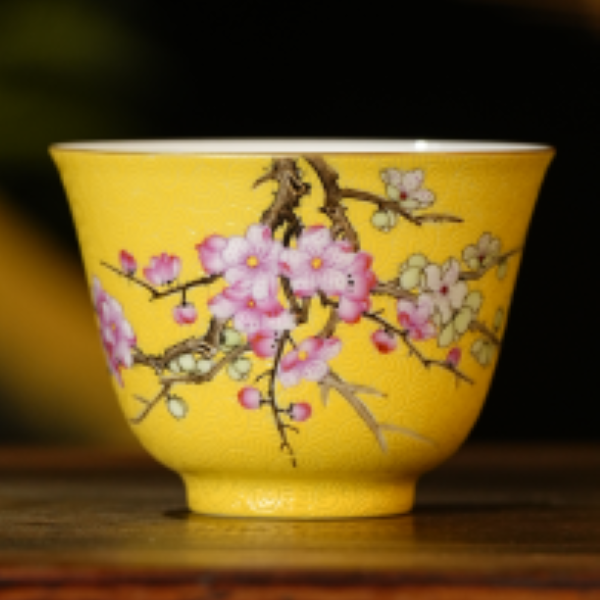 崔迪器-黄地梅花花神杯