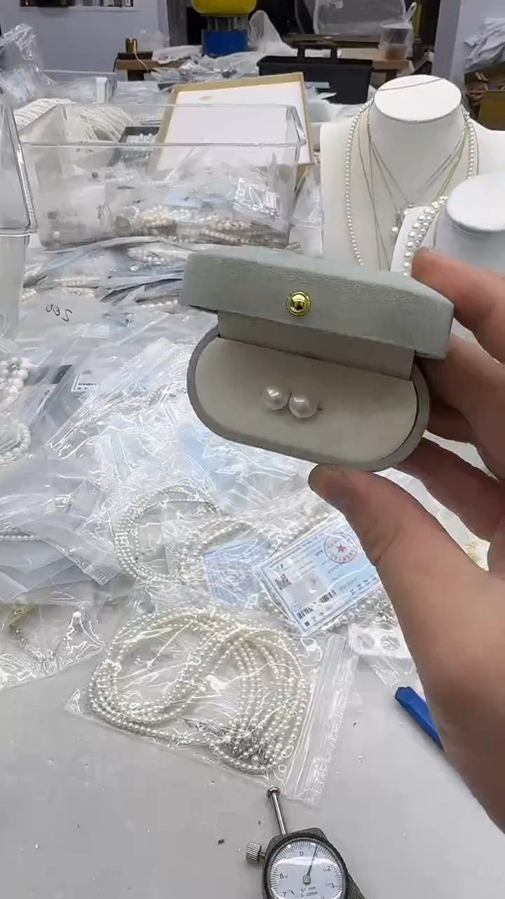 银S925镶嵌耳钉淡水珍珠7-8mm 白珠款