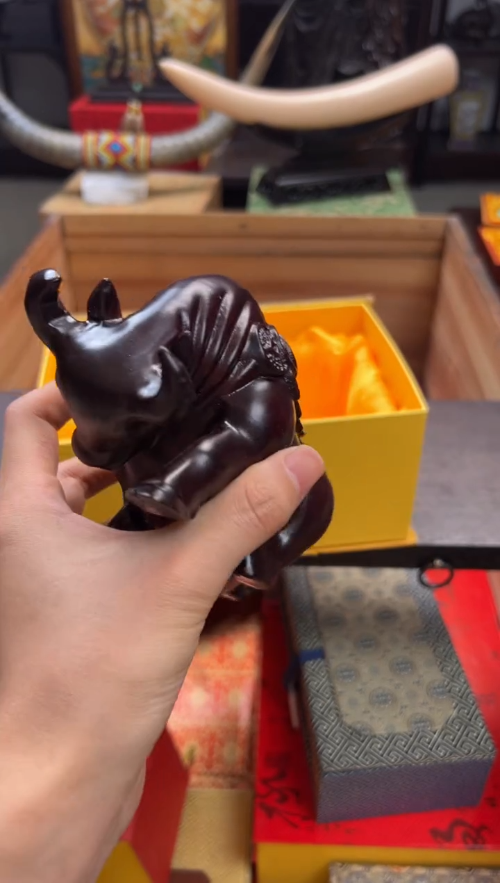 【闪购商品】木————————————牛摆件