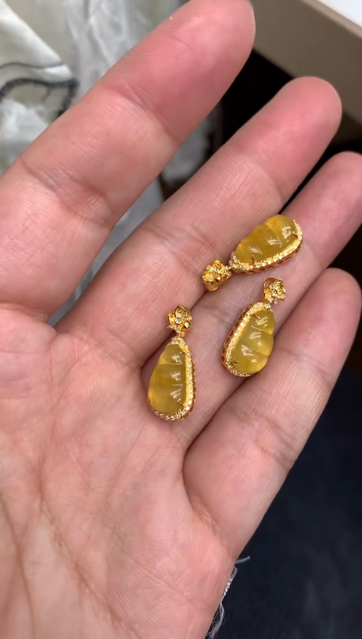 【闪购商品】翡翠颈饰18K金镶嵌福豆 多样性发（1件）
