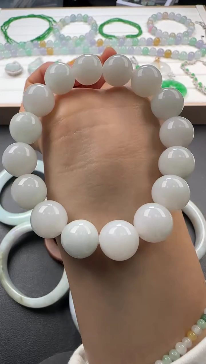【闪购商品】翡翠手串未镶嵌不退不换 无鉴赏期