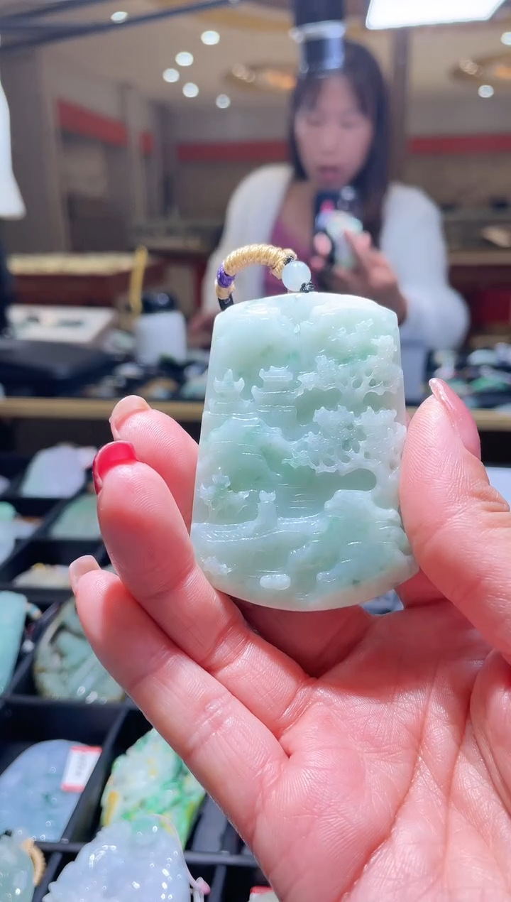 【闪购商品】翡翠颈饰未镶嵌天然缅甸翡翠A货