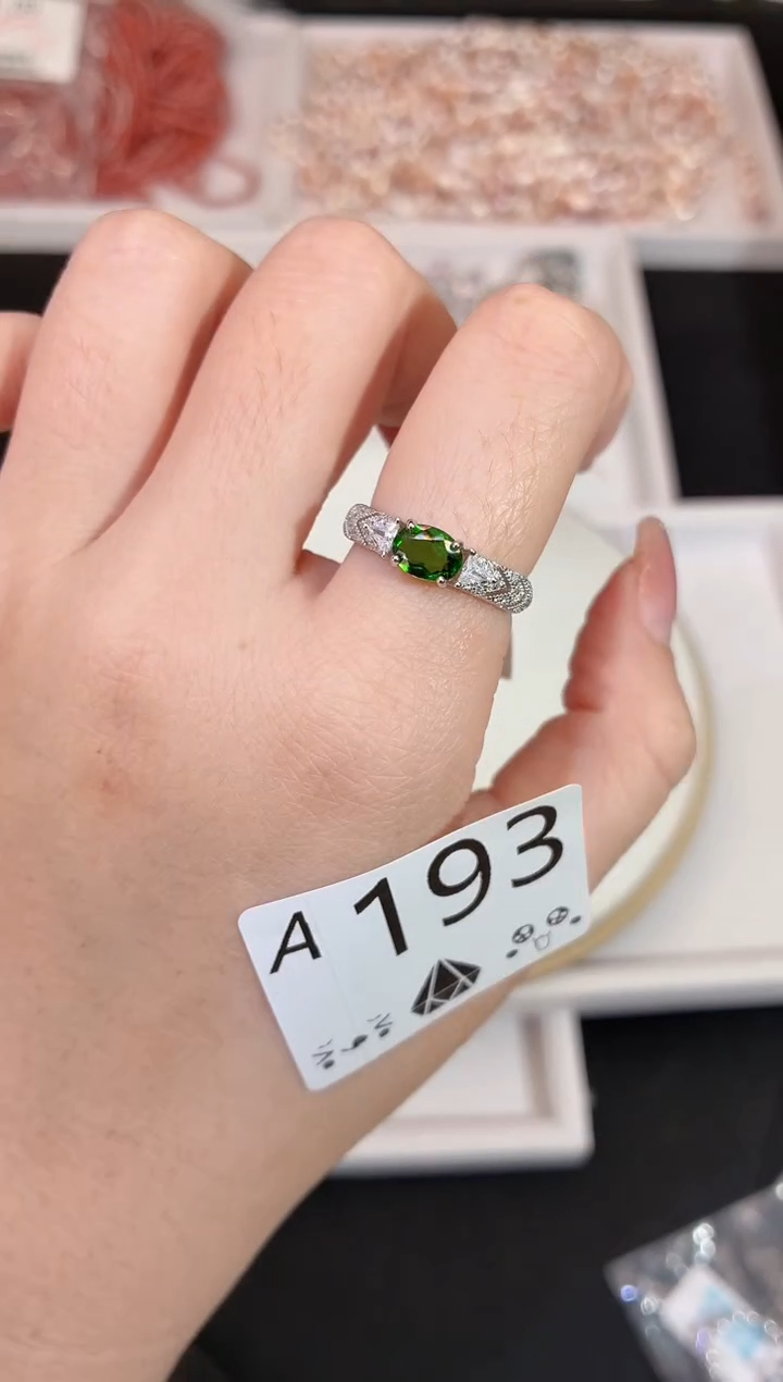 银S925镶嵌透辉石戒指多样性发一A193