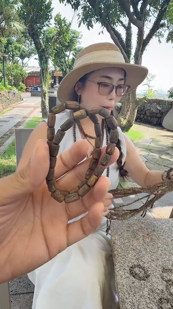 沉香碎屑沉香养香帝王紫虫漏单圈卡6-7配沉香碎屑养香罐