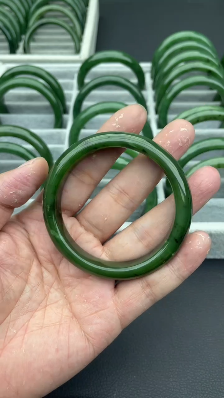 未镶嵌手镯和田玉（碧玉）38-60.9