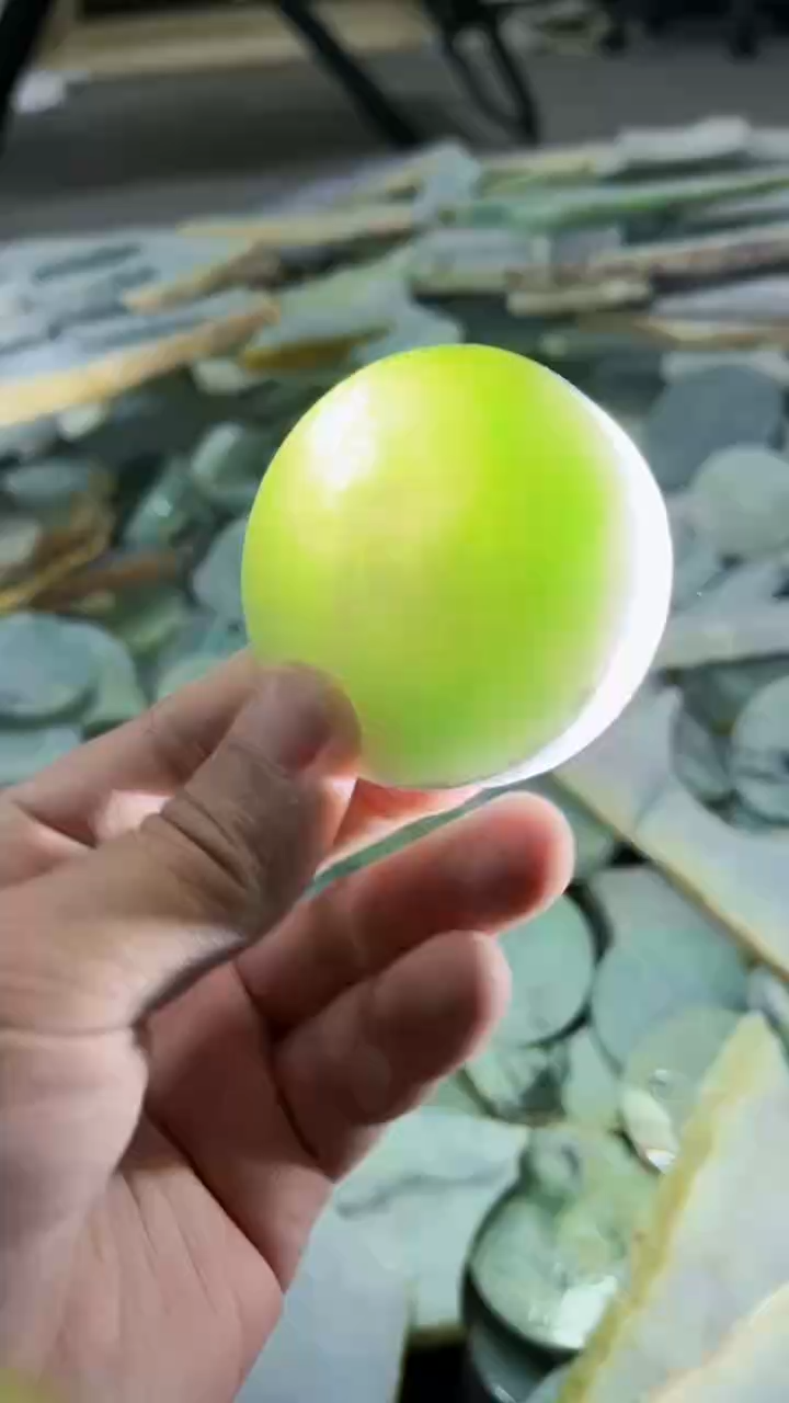 【闪购商品】翡翠挂件未镶嵌A货康壹124