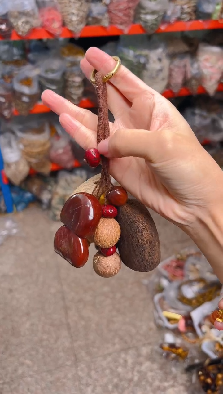 吊坠菩提根/象牙果11  11