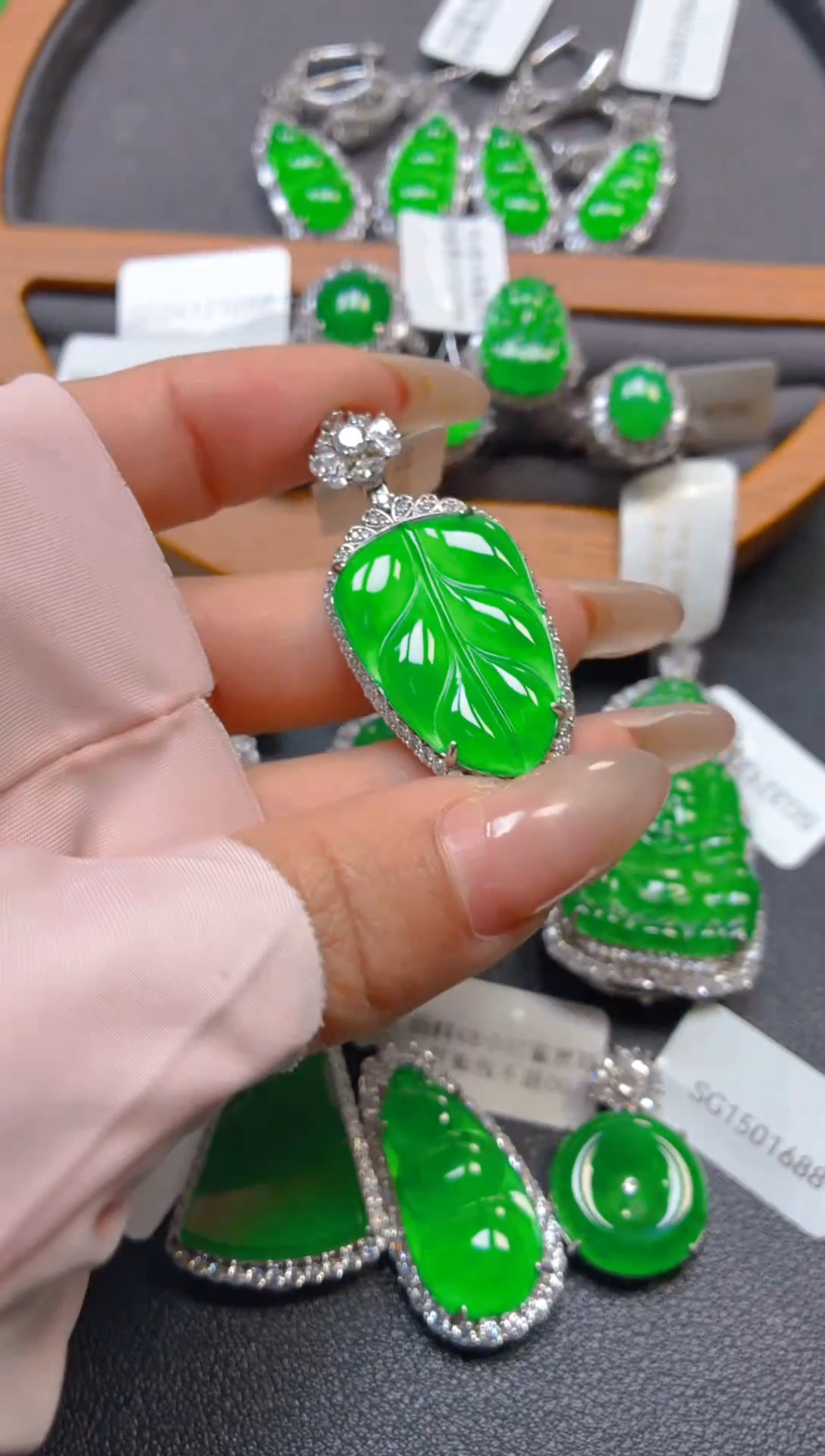 颈饰银S925镶嵌翡翠1