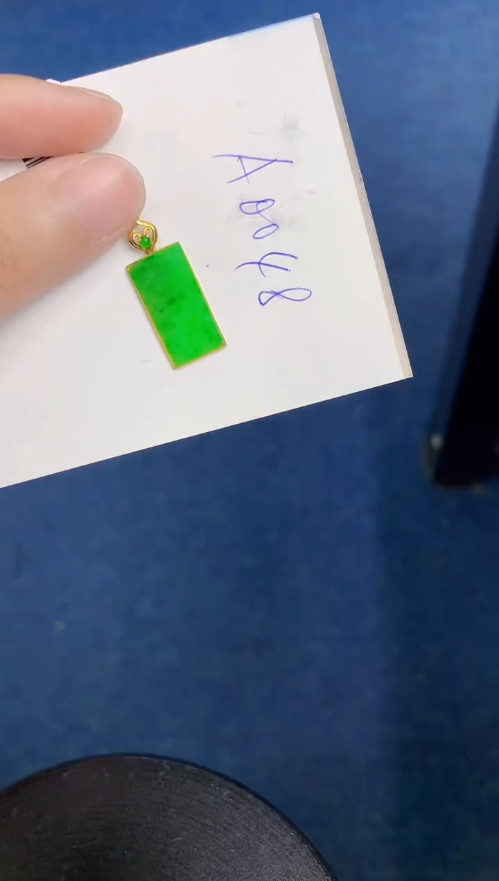 【闪购商品】翡翠颈饰18K金镶嵌000000000