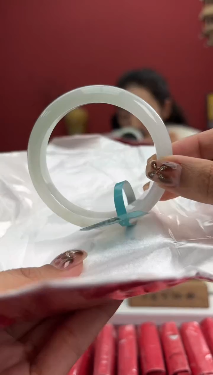 【闪购商品】翡翠手镯未镶嵌3手镯