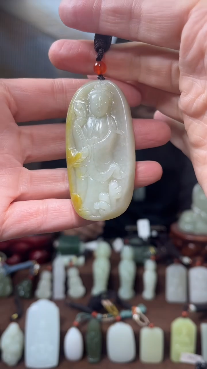 颈饰未镶嵌和田玉`