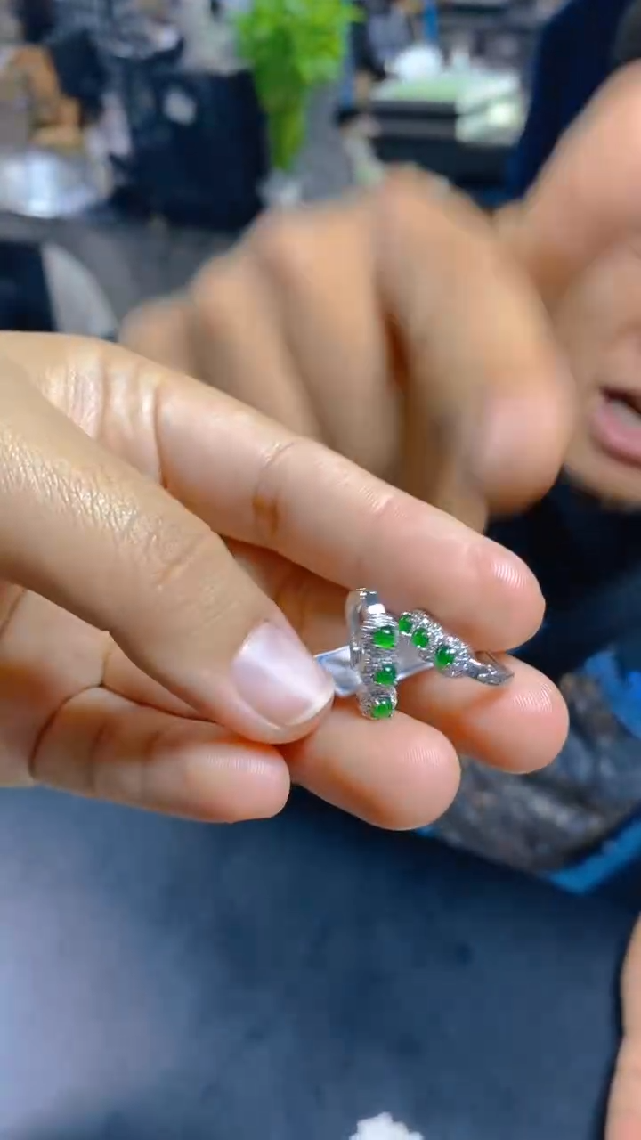 【闪购商品】翡翠耳饰未镶嵌0598755541多样性发一