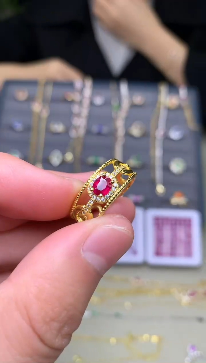 银S925镶嵌戒指红宝石戒指