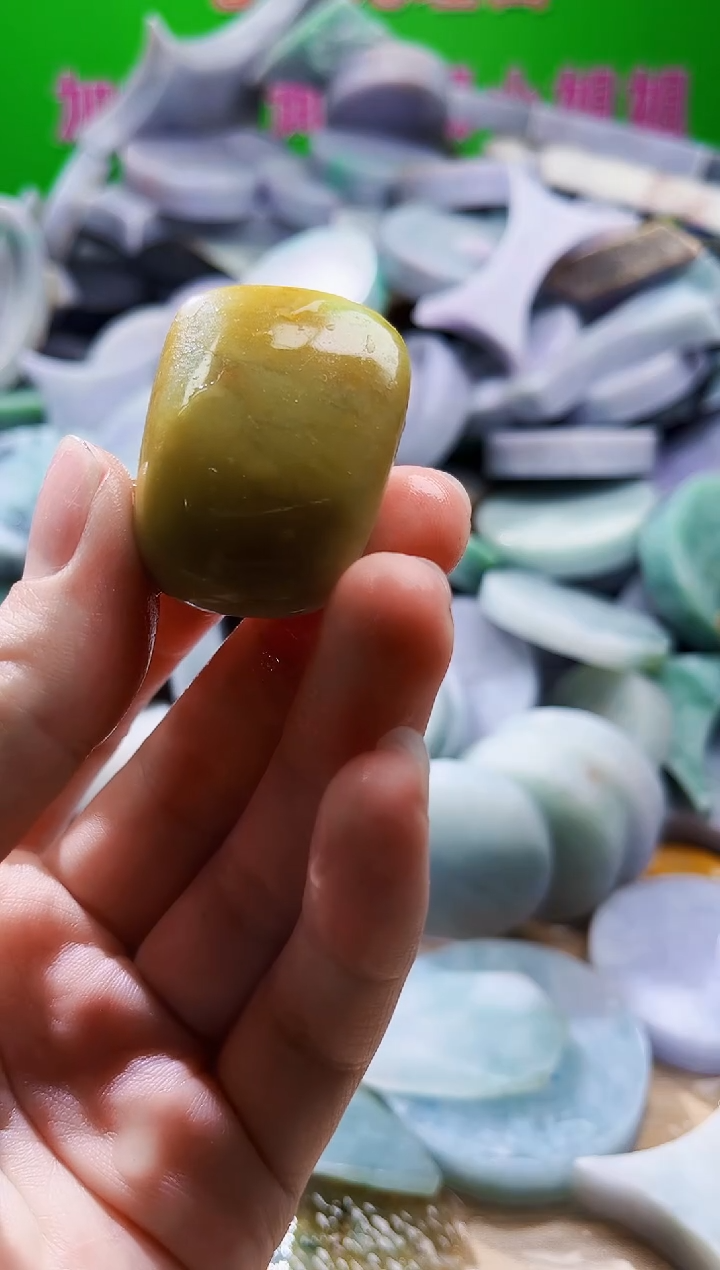 翡翠未镶嵌颈饰翡翠A货482