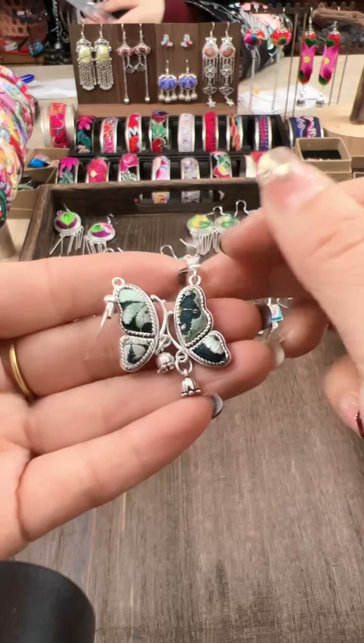 【闪购商品】织绣民族风老绣饰品159