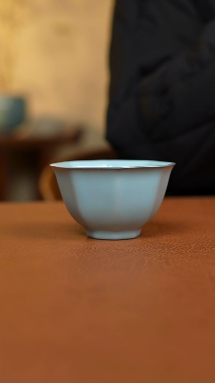 杯仿古宋臻釉八方杯（无纹）