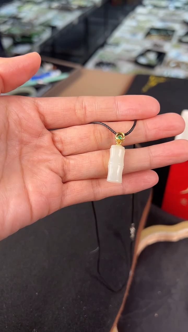 吊坠(不含链)银S925镶嵌和田玉多样性发1