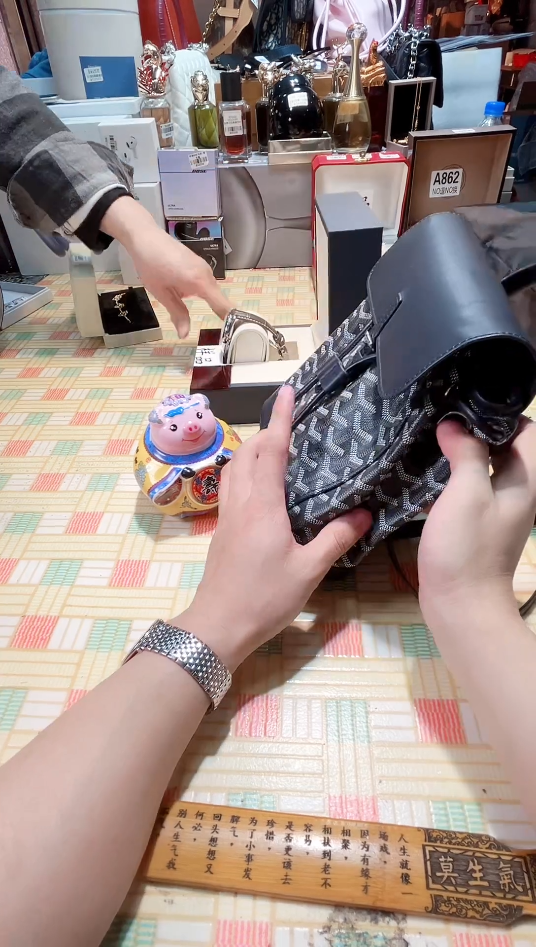 瓷片瓷器 库房到期 全部地板价@@1