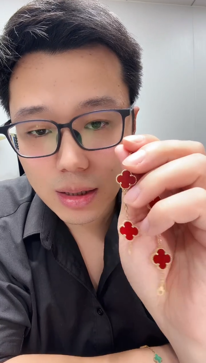 18K金镶嵌手链玛瑙/玉髓?****?红色k黄，五花手链