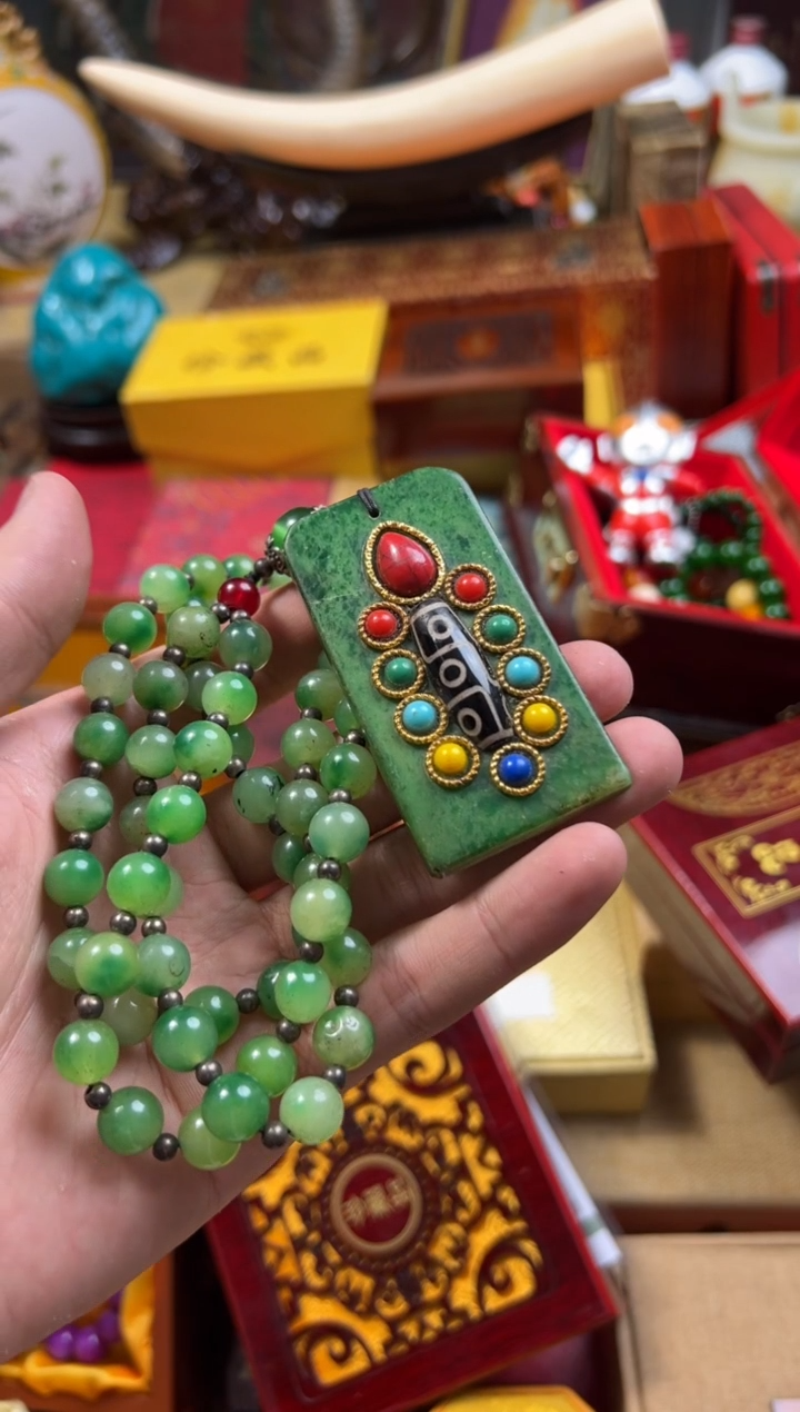 【闪购商品】翡翠手链未镶嵌———————