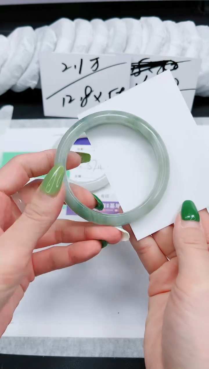 石英质玉手镯未镶嵌726-60.9