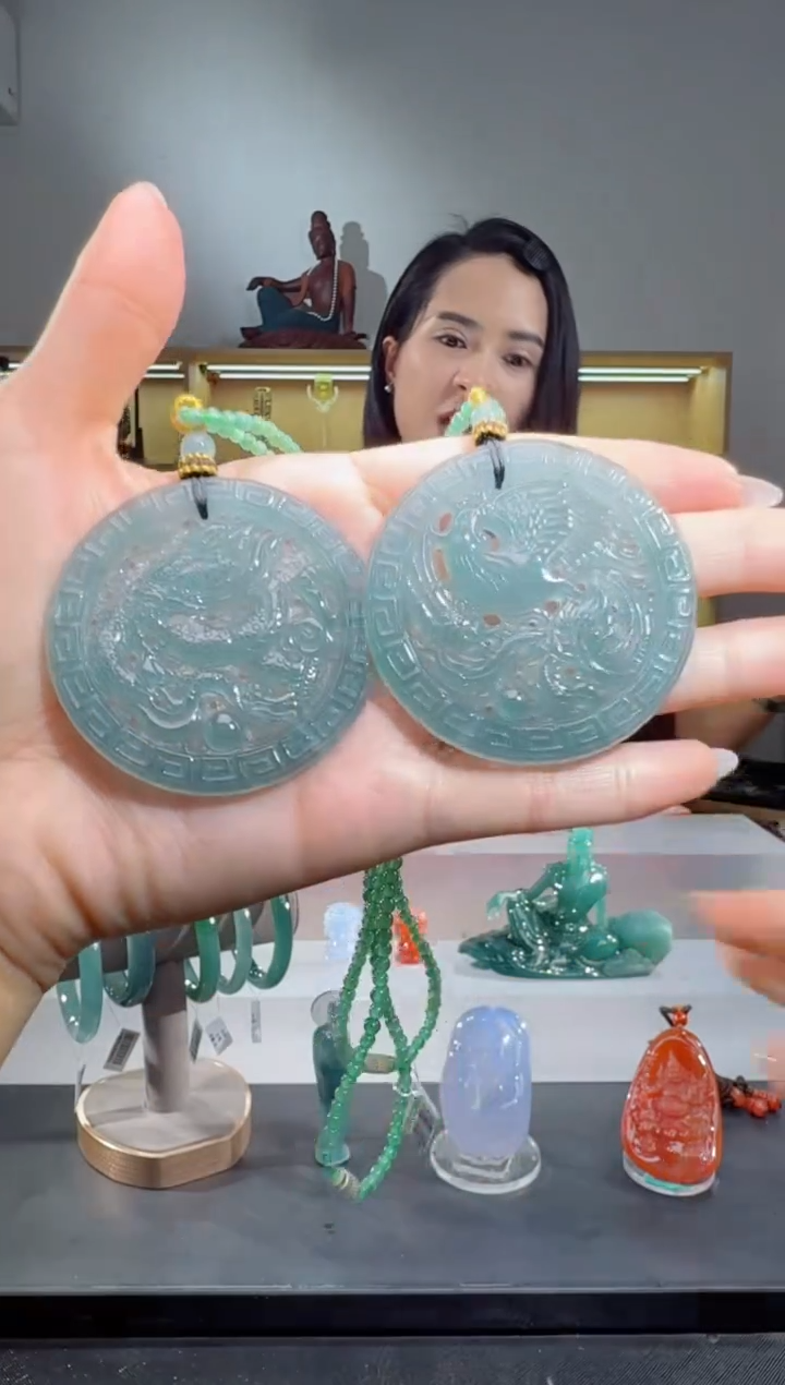 吊坠(赠链)未镶嵌翡翠吊坠（多样性发其一对）