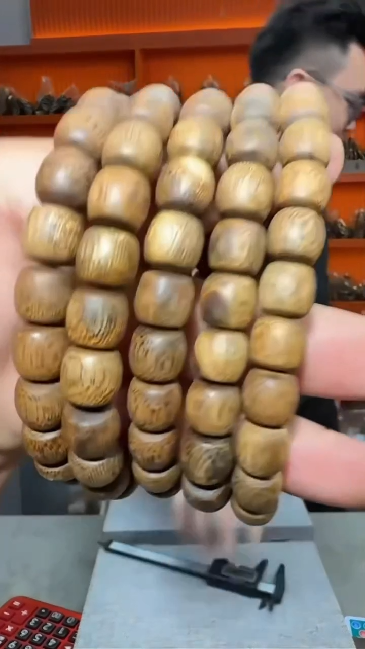 沉香手串127号单圈菩萨多样性发一