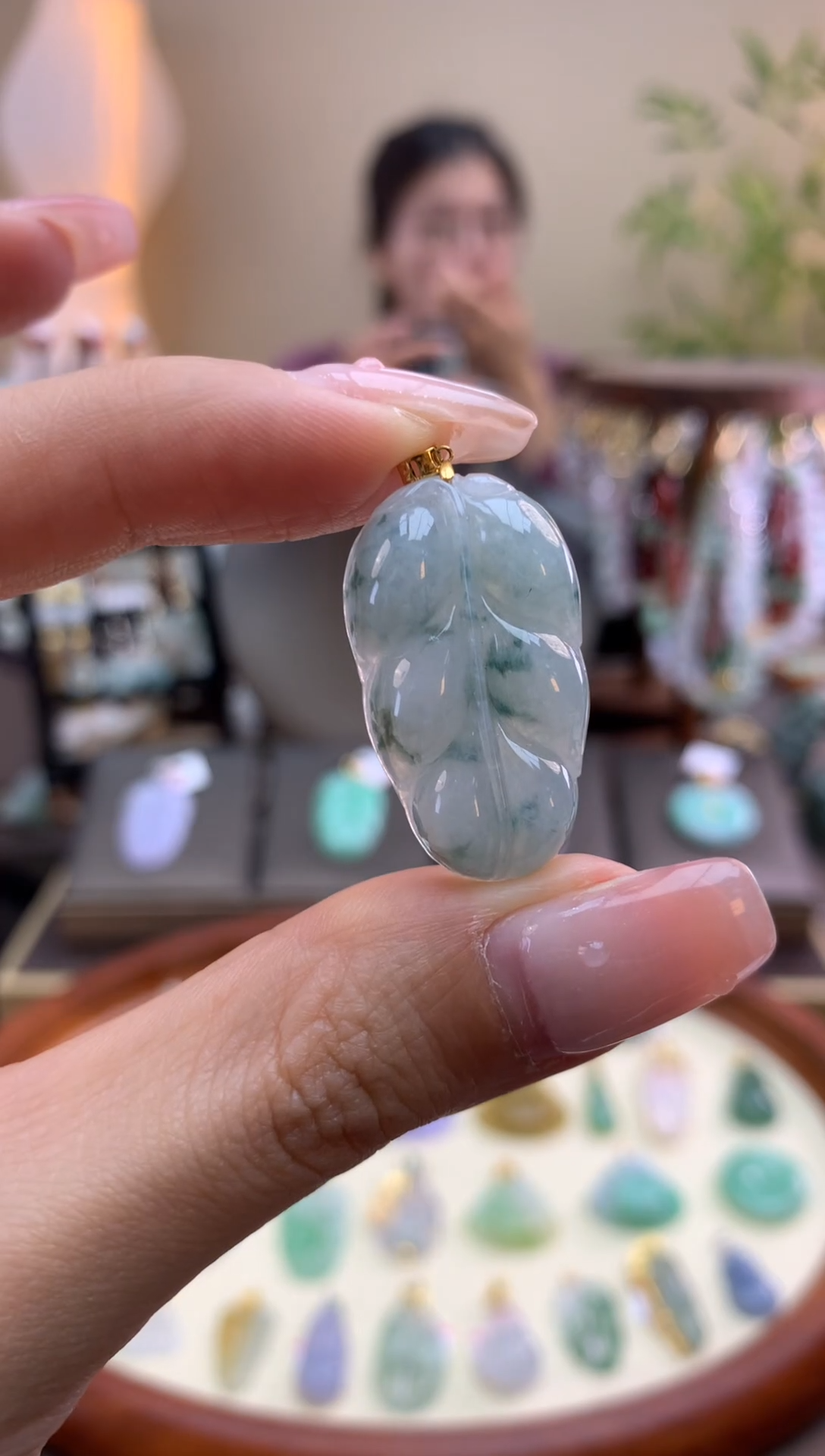 【闪购商品】翡翠颈饰18K金镶嵌叶子