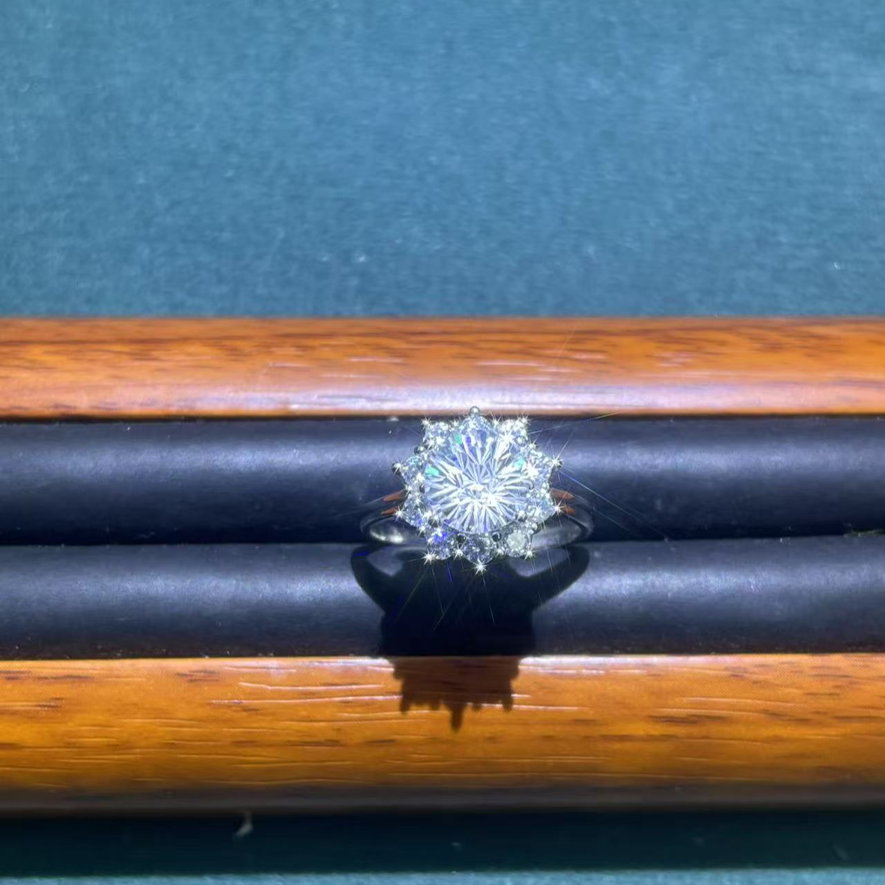 s8404白色太阳花戒指多样性发货