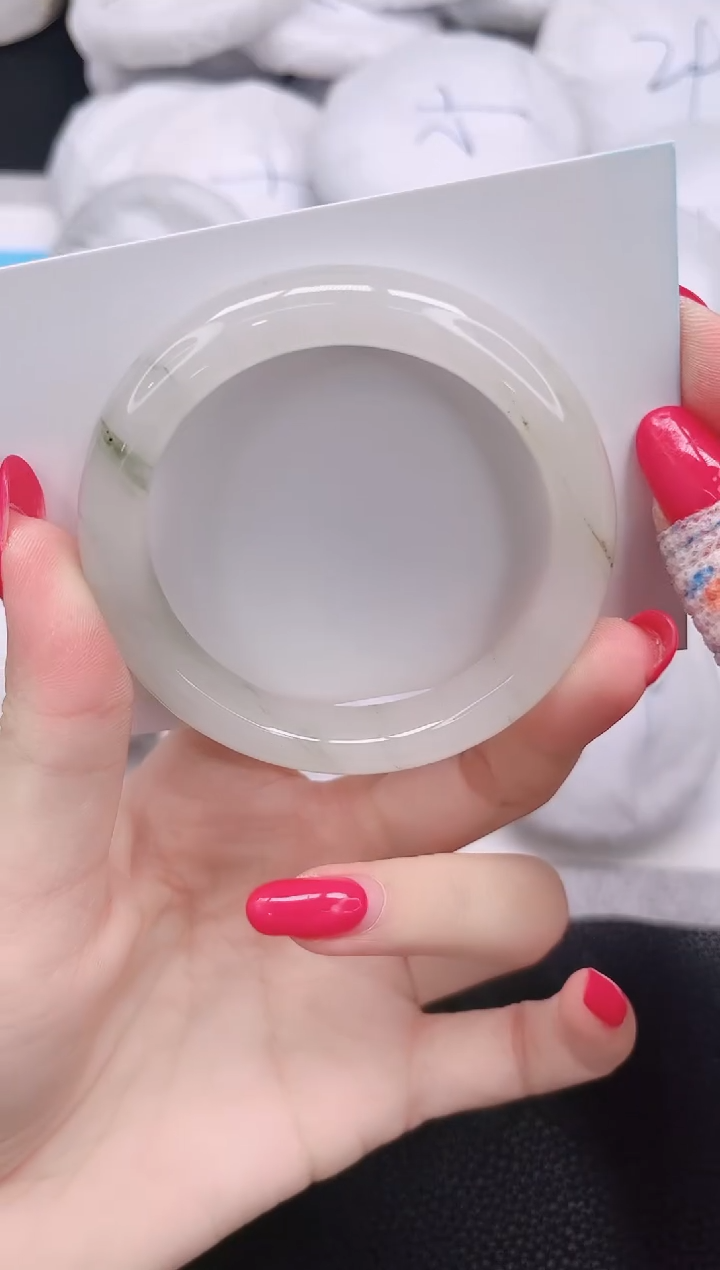 未镶嵌手镯石英质玉144-52.6