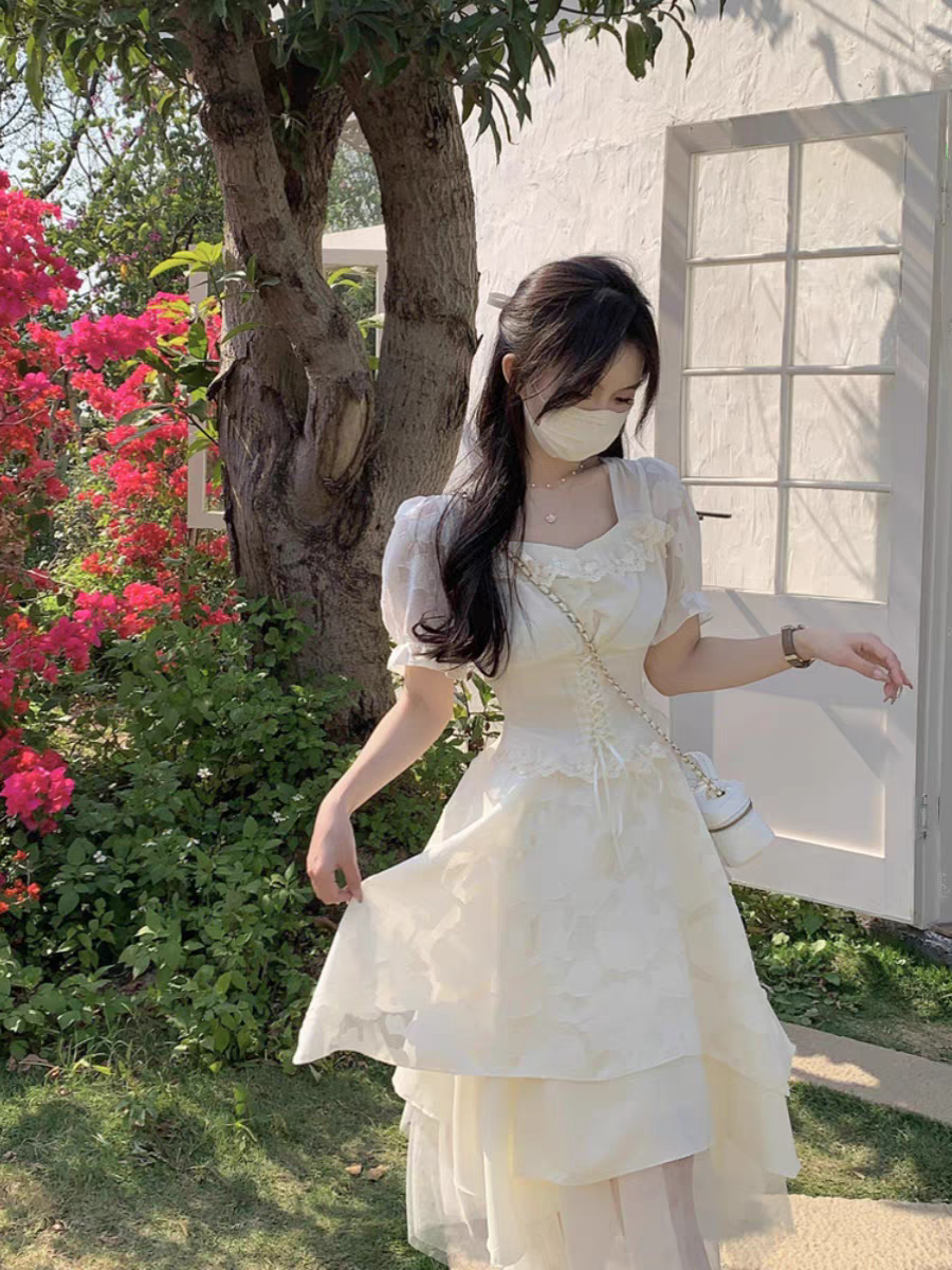 韩系碎花连衣裙女秋吊带针织长裙子显瘦裙子甜美