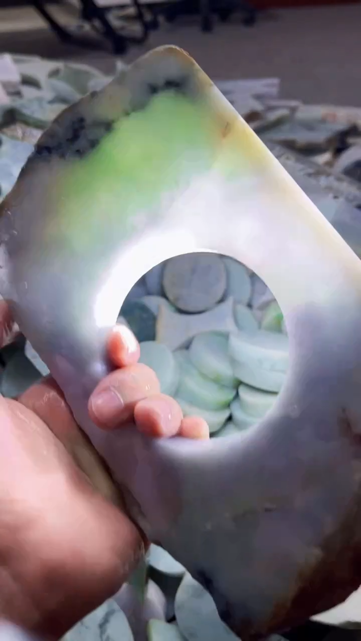 【闪购商品】翡翠挂件未镶嵌A货康壹152