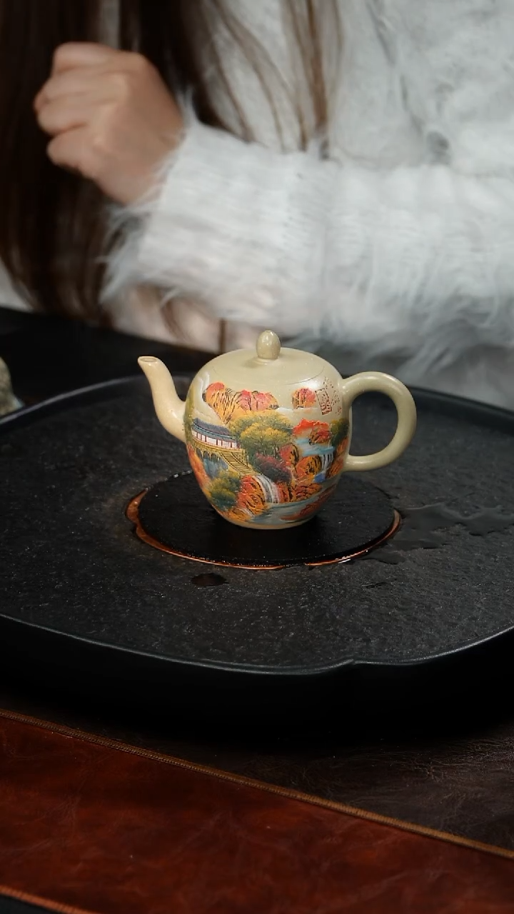 茶壶紫砂邵映华 美人肩102 白泥 220毫升 陆俨少 景舟 配对杯