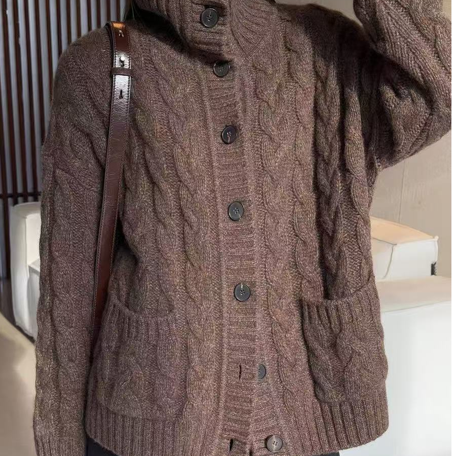 【纽约时代】加厚冬款纯羊绒绞花针织开衫外套-02WW